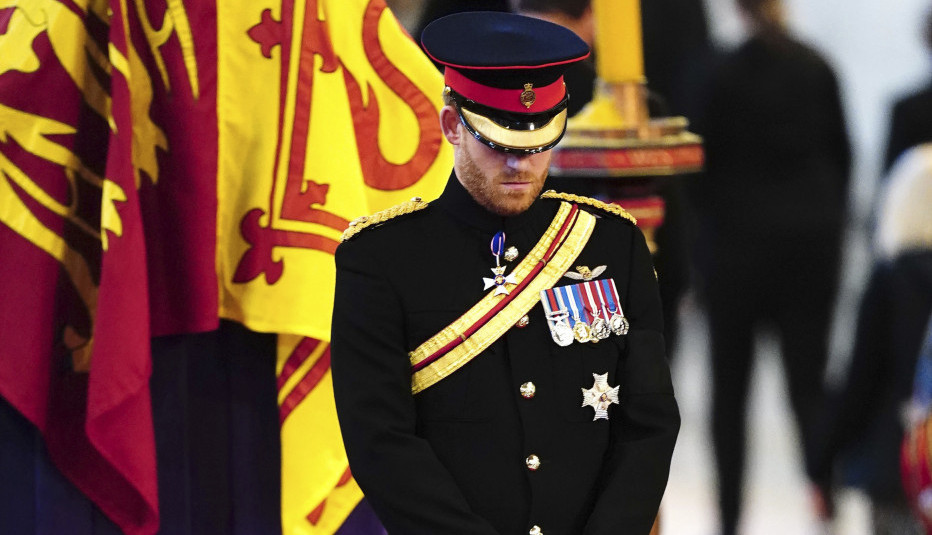 ČARLSOVA OSVETA HARIJU: Udario ga gde najviše boli, hoće li mu princ ovo oprostiti? (FOTO)