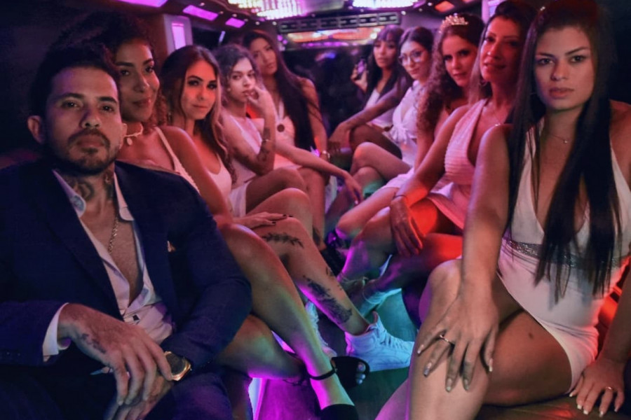 ON IMA OSAM NIKAD ZGODNIJIH ŽENA, ALI I OGROMAN PROBLEM! Sve od njega traže samo jedno: Iscrpljen sam i teško mi je! (FOTO)