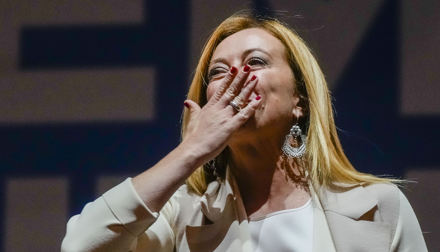 KO JE DAMA ĐORĐA MELONI KOJA JE PODIGLA ČITAV SVET NA NOGE?! Trpela je maltretiranje u školi, sama odgaja dete, optužuju je da je fašista, a evo šta ona kaže za sebe! (FOTO, VIDEO)