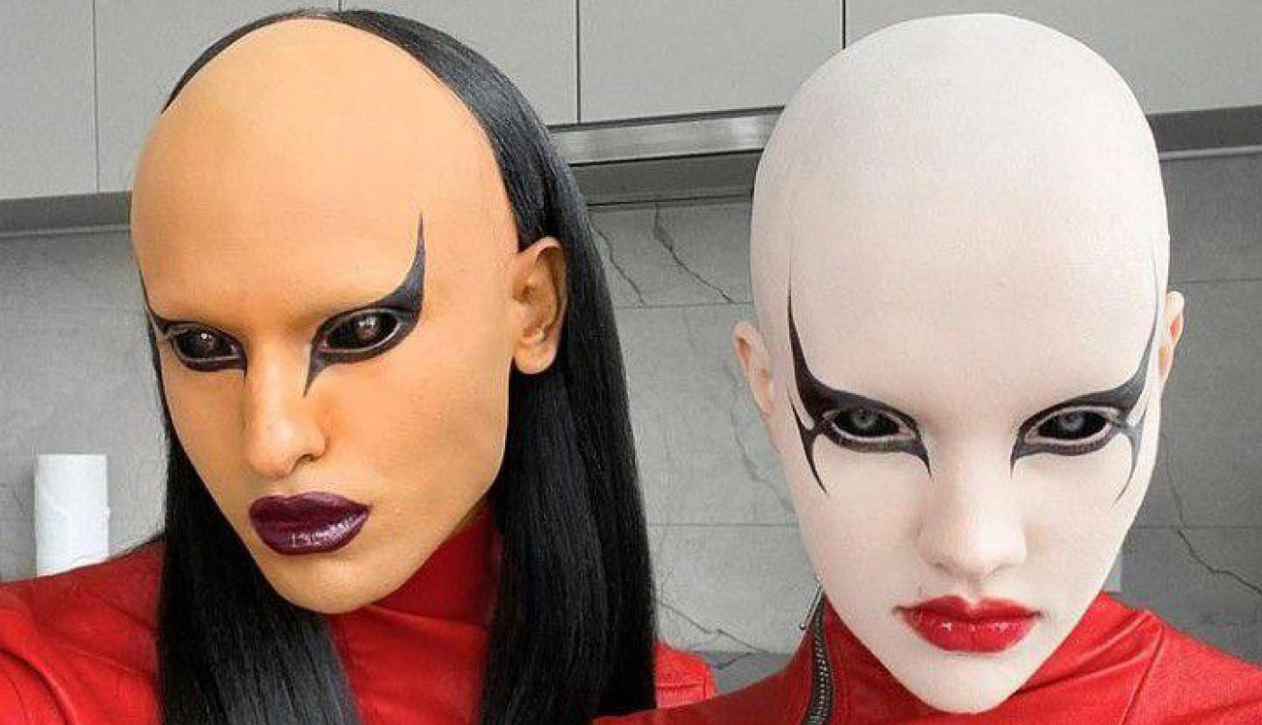 ONI SU NAJNEOBIČNIJI PAR NA SVETU! Da li biste smeli da prođete pored njih na ulici? (FOTO/VIDEO)