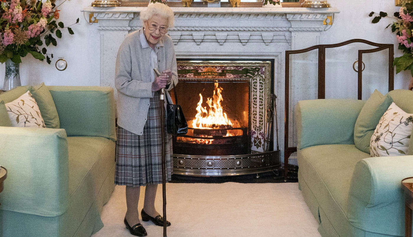 OVO JE UZROK SMRTI ELIZABETE II! Mediji konačno otkrili šta piše u lekarskom izveštaju, vreme kraljičinog "odlaska" ZBUNILO BRITANCE!