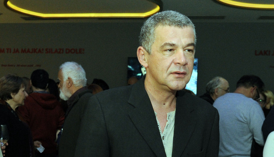 Bespomoćnost nas čini jačim, jer tad iz sebe izvlačiš sve sile da se uzdigneš i nastaviš dalje.