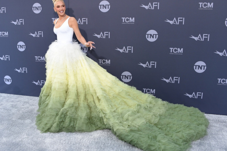 ŠOKANTAN STAJLING! Ko bi još nosio ovakve čizme?