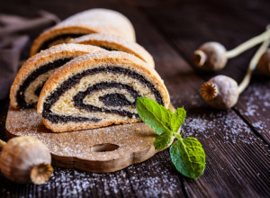 ŠTRUDLA SA MAKOM: Poslastica koja vraća u detinjstvo i to po originalnom vojvođanskom receptu!