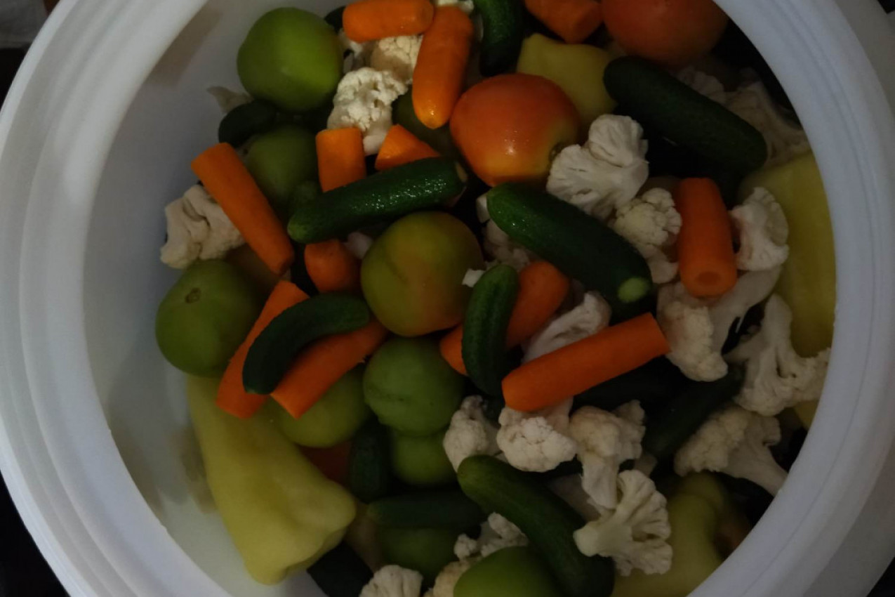 PRIPREMITE TURŠIJU BEZ KUVANJA VODE: Najbolji starinski recept za zimnicu