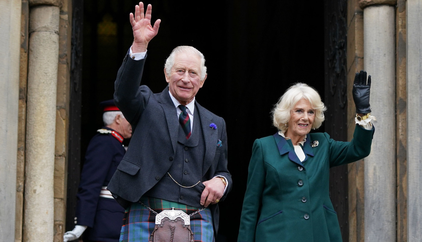 OTKRIVENA ČARLSOVA TAJNA, bez ovog napitka ne može da zaspi! Priprema se na specijalan način i donosi mu se svako veče u isto vreme