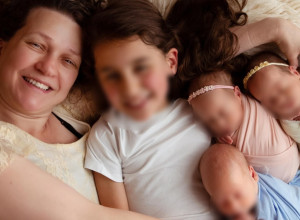 OVA ŽENA RODILA JE SOPSTVENE UNUKE I TO TROJKE! Ispovest koja ostavlja bez reči: Ćerka mi je podarila najveći poklon u životu!