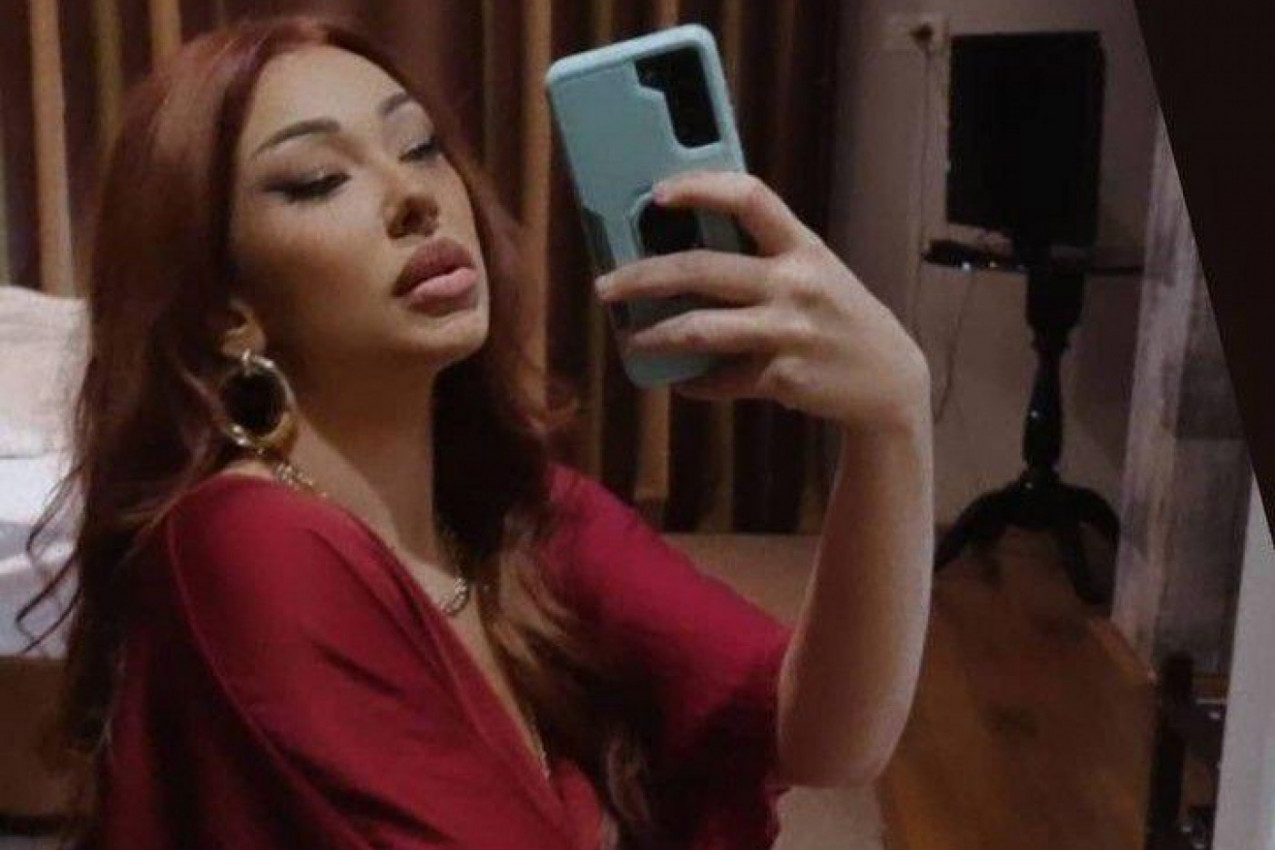 SANJA VUČIĆ KAO SOFIJA LOREN! Zavodljivo izdanje pevačice, a svi komentarišu njeno OBNAŽENO telo(FOTO)