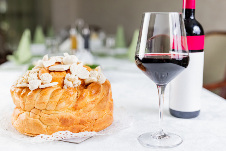 POSNI SLAVSKI KOLAČ: Budite ponosni na svoje umeće!