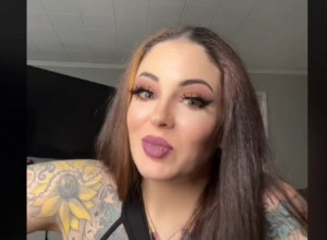 IMA JEDANAESTORO DECE OD OSAM OČEVA I NE PLANIRA DA SE ZAUSTAVI! Majka podigla buru  u javnosti, svi je optužuju da rađa kako bi dobila pare od države, njen odgovor će vas šokirati! (FOTO)