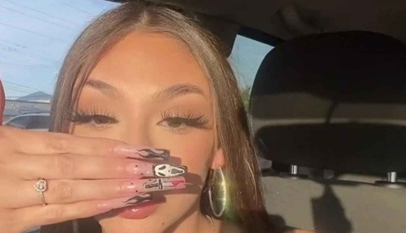 TIKTOKERKA S VELIKIM NOSEM KONAČNO OTKRILA SVOJ LIK: Govore mi da sam zbog njega nakaza, ali nije me briga! (FOTO)