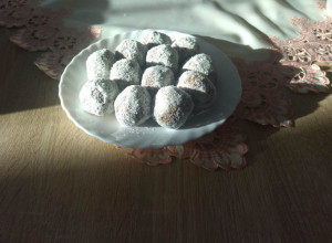 SLASNE ČOKO-KEKS KUGLICE: Gotove za tili čas, bez pečenja i od samo 6 sastojaka