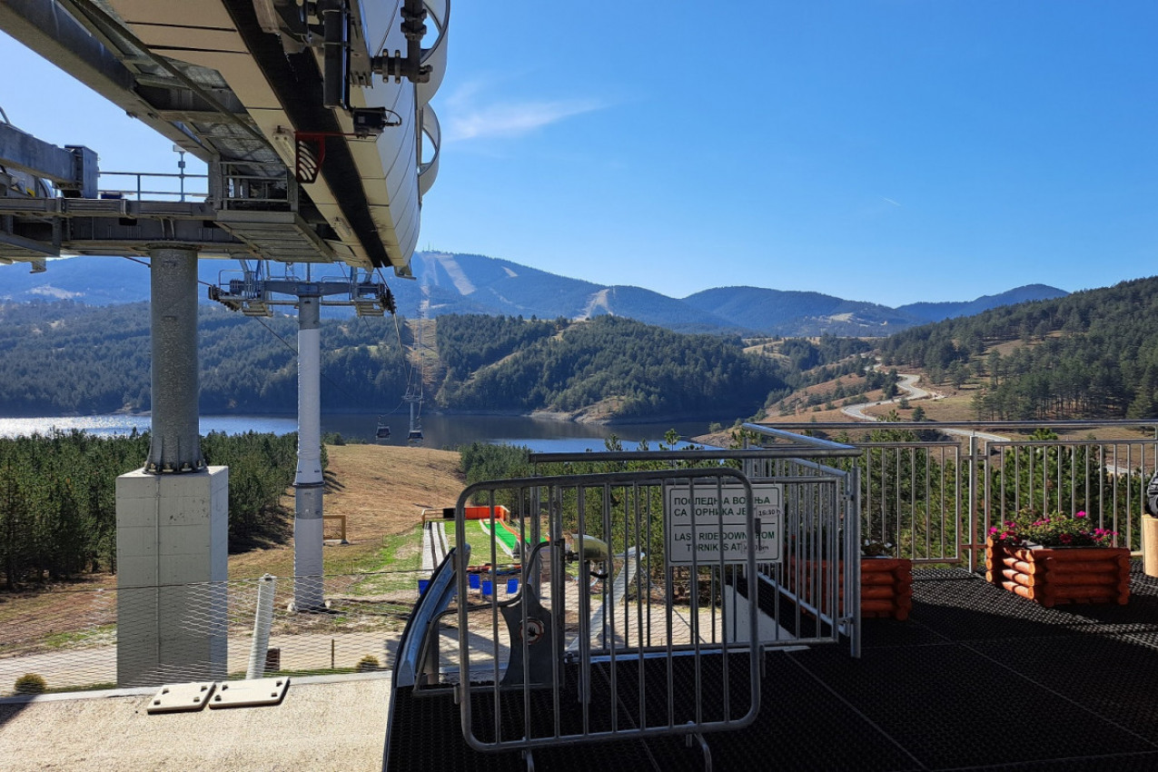 OTKRIVAMO SVAKI DETALJ VOŽNJE ZLATIBORSKOM GONDOLOM: Ovo može da zabeleži samo oštro oko kamere (FOTO/VIDEO)