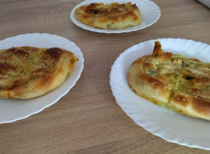 JESTE LI JELI DOMAĆI BUREK S PILETINOM? Od ovog jela poći će vam voda na usta!