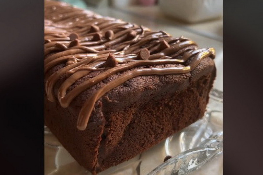 ČOKOLADNI KOLAČ SPREMAN ZA SAMO NEKOLIKO MINUTA: Jedan tajni sastojak daće mu ukus od kog će vam poći voda na usta
