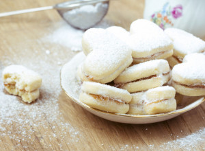 STARINSKI RECEPT ZA VANILICE: Savršen slatkiš koji će oduševiti sve vaše goste na slavi