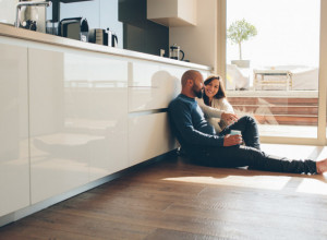 ŠTA ČINI VEZU USPEŠNOM? Svi ovo radimo, a nismo ni svesni da tako guramo partnera od sebe!