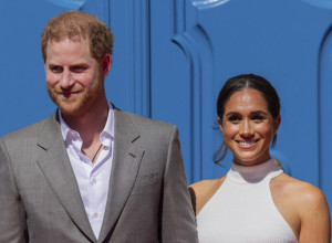 KAKAV UDARAC ZA KRALJEVSKU PORODICU! Hari i Megan dobijaju nagradu u sferi koja je rak rana za Dvor!