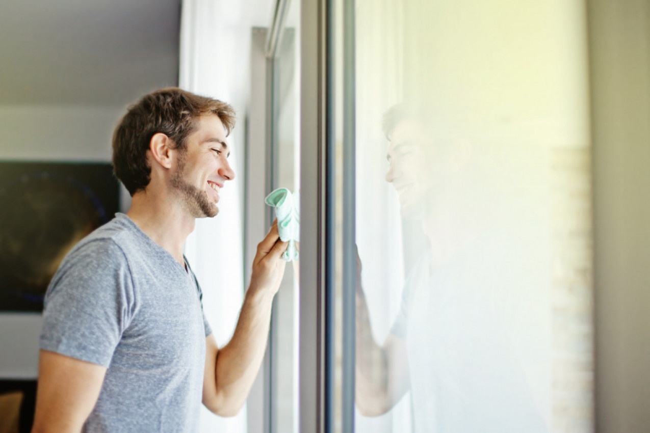 DA LI STE IKADA VIDELI PROZORE KOJI SE VRTE OKO SVOJE OSE? Ovo je čudo, a evo čemu služi!