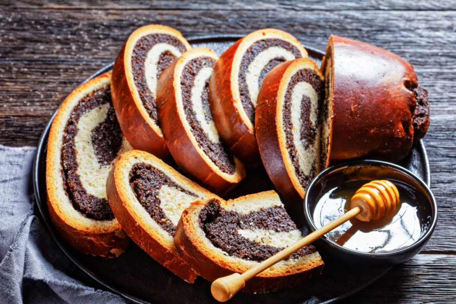 DOMAĆA SOČNA ŠTRUDLA ZA VAŠU PRAZNIČNU TRPEZU: Starinski recept koji će vas oduševiti