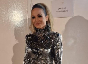 NOVA FOTOGRAFIJA JELENE TOMAŠEVIĆ IZAZVALA HAOS: Ne liči na sebe, ljudi pomislili da je u pitanju potpuno druga pevačica! (FOTO)