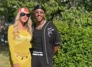 UČITELJICA KOJA ODUZIMA DAH DALA OTKAZ DA BI BRINULA O BOGATOM DEČKU: Radi za njega najneverovatnije stvari, a on on od nje traži samo jedno! (FOTO)