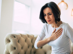 OPREZ! Ovo je simptom raka koji se javlja noću!