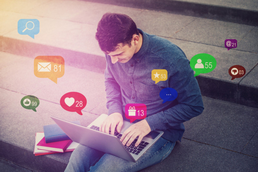 PAZITE ŠTA OBJAVLJUJETE NA DRUŠTVENIM MREŽAMA, mogli biste da ostanete bez posla! (FOTO)