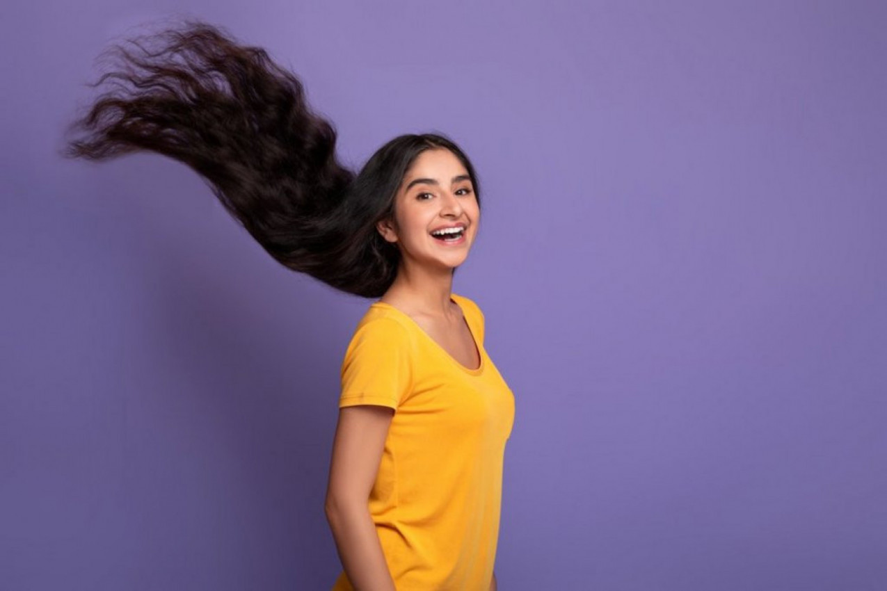 DA LI BISTE IKAD PROBALI DA SE OFARBATE KAFOM? Žene koje su probale tvrde: Savršeno pokriva sede!