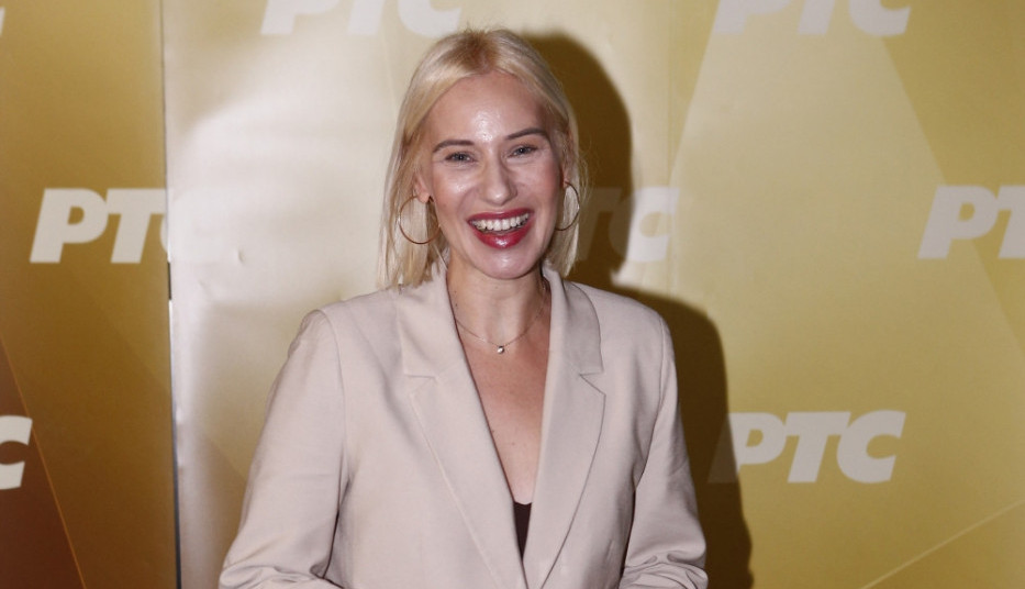 VODITELJKA SLAGALICE PORUKOM NA INSTAGRAMU POKRENULA LAVINU: Svi se pitaju šta se dogodilo?! (FOTO)