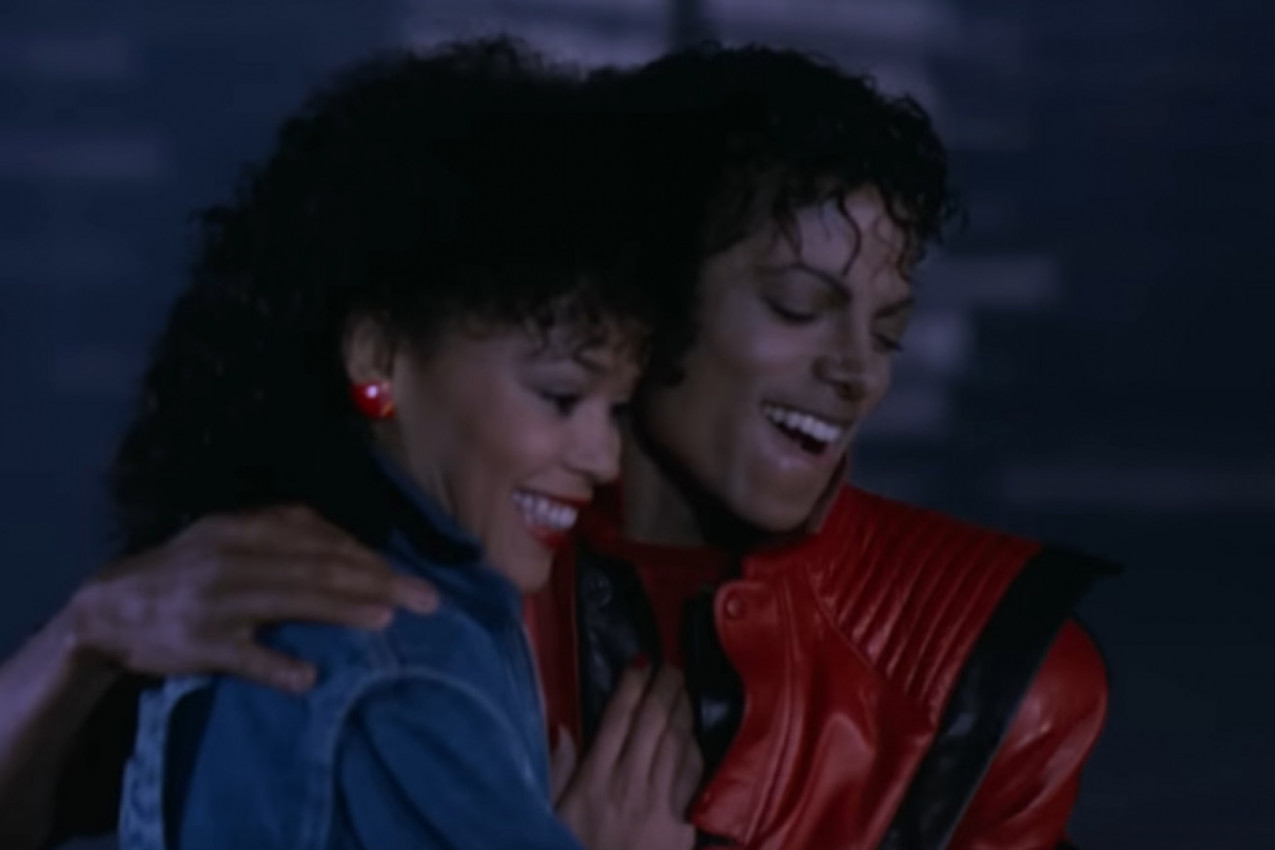 NAKON 40 GODINA OTKRIVENA ŠOKANTNA TAJNA MAJKLA DŽEKSONA: Zvezda spota za pesmu Triler otkrila šta joj je pevač radio, pa pomenula ogromnu svotu novca koja joj je data!