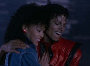 NAKON 40 GODINA OTKRIVENA ŠOKANTNA TAJNA MAJKLA DŽEKSONA: Zvezda spota za pesmu Triler otkrila šta joj je pevač radio, pa pomenula ogromnu svotu novca koja joj je data!