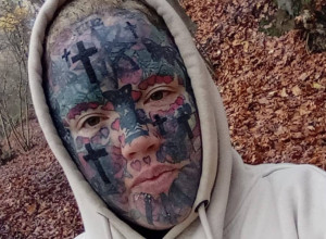 ZABRANJEN JOJ ULAZAK U PABOVE I ŠKOLU JER IZGLEDOM PLAŠI LJUDE:  Izopštena je iz društva zbog tetovaža, a na poslu je teraju na najprljavije stvari!