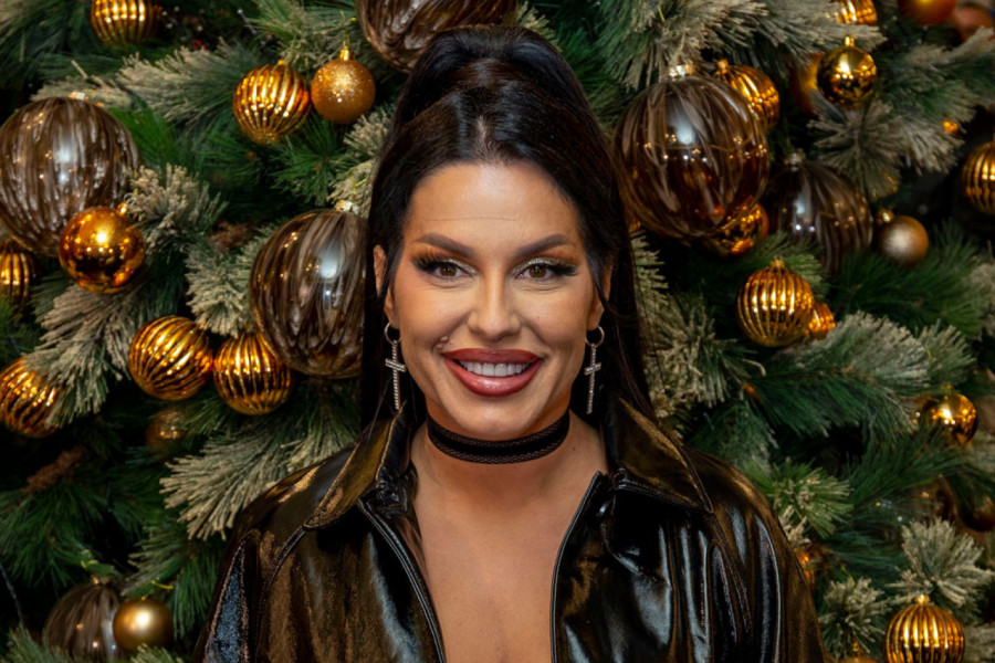 SEKO, ŠTA TO RADIŠ? Pevačica pokazala kako meša, ovome se niko nije nadao (VIDEO)