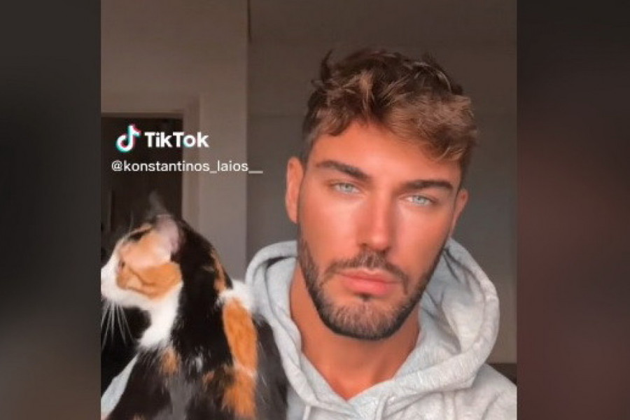 BOG NA NJEMU NIJE ŠTEDEO! Ako ste mislii da su Grci crni i mali, pogledajte ovog momka kojem se i muškarci dive(VIDEO)