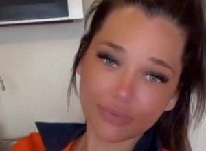 ONA JE PREKO DANA RUDARKA, A KADA NOĆU SVUČE PRLJAVO RADNIČKO ODELO POSTAJE NEKO SASVIM DRUGI! Raskošna lepotica plavih očiju postala internet senzacija! (VIDEO)