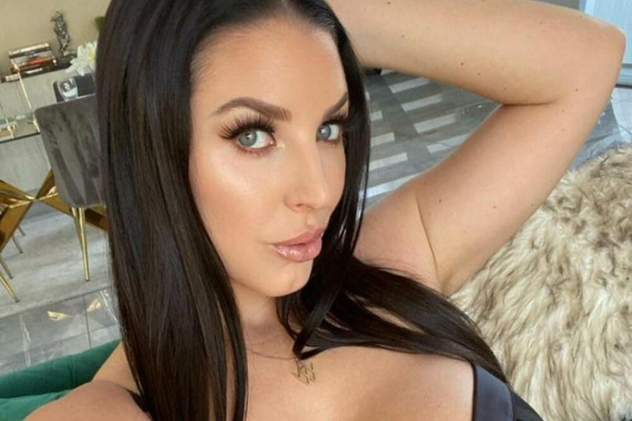 MUŠKARCI, AKO OVO URADITE DOVEŠĆETE SVAKU ŽENU DO VRHUNCA! Zvezda filmova za odrasle otkriva: Evo da li je veličina važna!