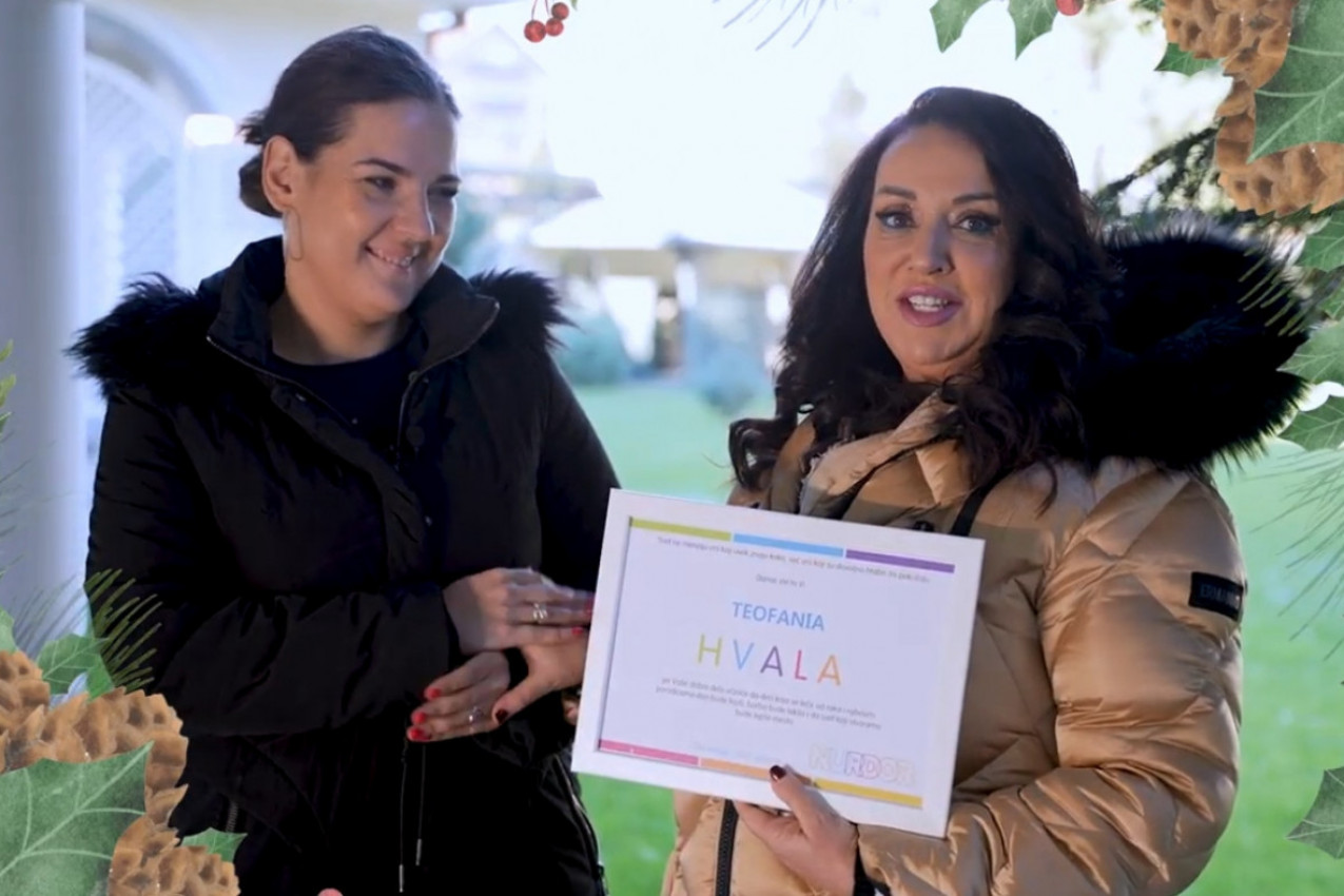 OBRADOVANA DECA KOJA SE BORE S NAJTEŽIM OBOLJENJIMA: Dr Ioanna Batsialou uveselila mnoge porodice pred praznike (VIDEO)