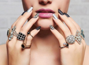 DA LI PRSTEN NOSITE NA PALCU ILI KAŽIPRSTU? Evo da li odmah da ga skidate!