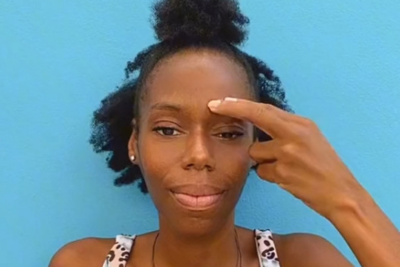 VEŽBAMA ČISTI MATERICU OD BIVŠEG: Ova devojka je objavila snimak rituala o kojem svi pričaju, a neke žene tvrde da deluje! (VIDEO)