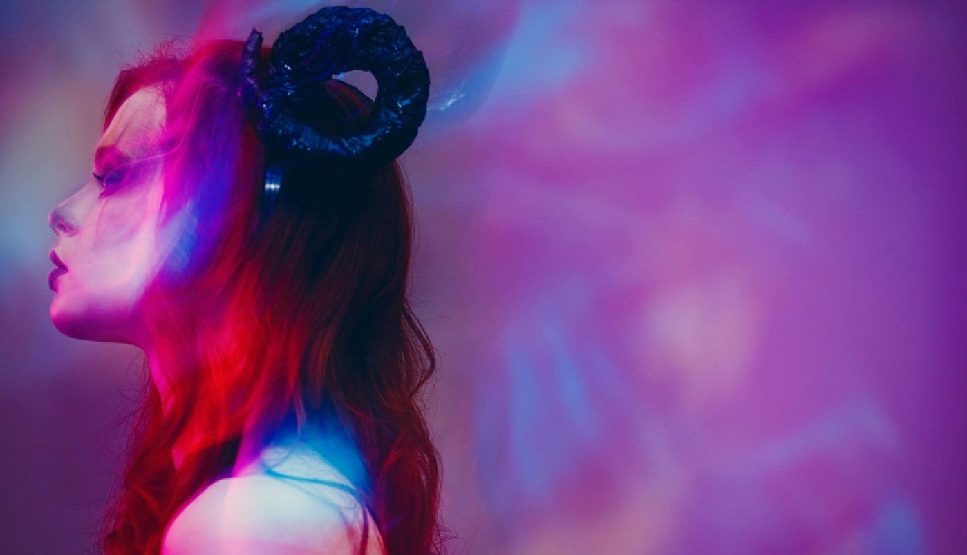 POČINJE VEOMA MOĆAN MLAD MESEC I DONOSI SEME PROMENA: Budite spremni 23. decembra u 10 sati i 17 minuta jer sledi nešto posebno!