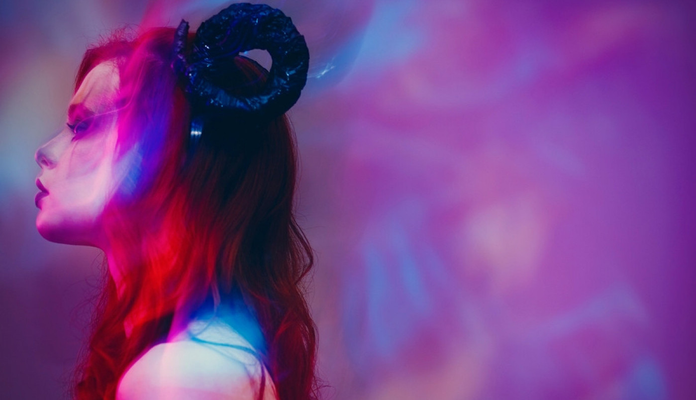 POČINJE VEOMA MOĆAN MLAD MESEC I DONOSI SEME PROMENA: Budite spremni 23. decembra u 10 sati i 17 minuta jer sledi nešto posebno!