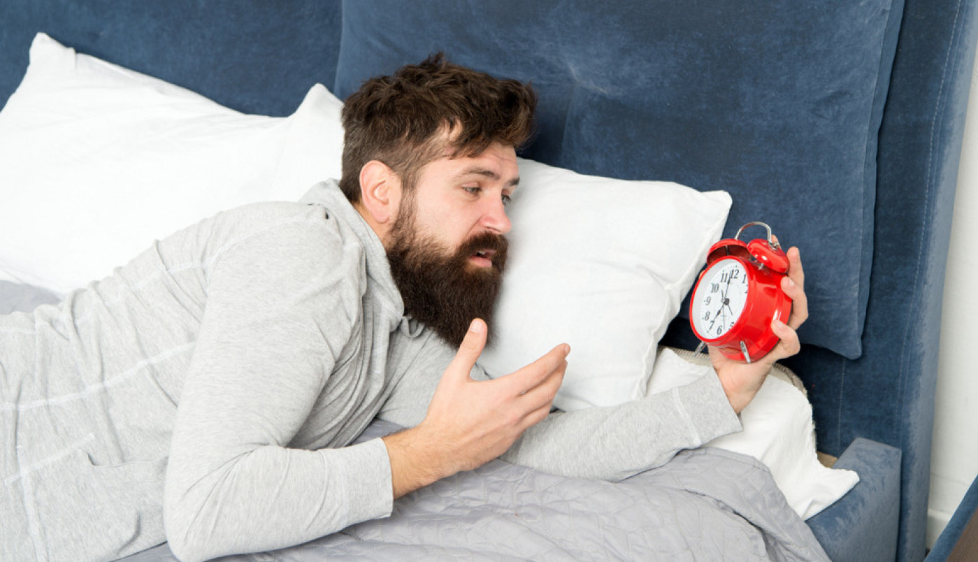 RUTINA KOJA NAM UNIŠTAVA SAN A DA TOGA NISMO NI SVESNI: Navike koje treba da promenimo kako bismo izbegli nesanicu, jedna se neće dopasti gurmanima