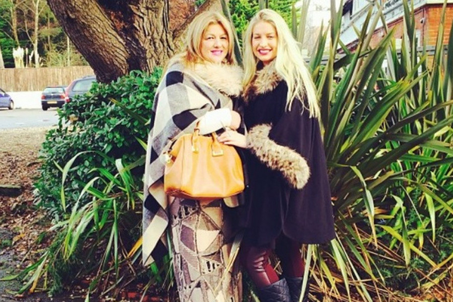 KAKVA MAJKA, TAKVA ĆERKA: Ove lepotice imaju isto ime i 22 deteta ali to neće biti konačan broj! (FOTO)