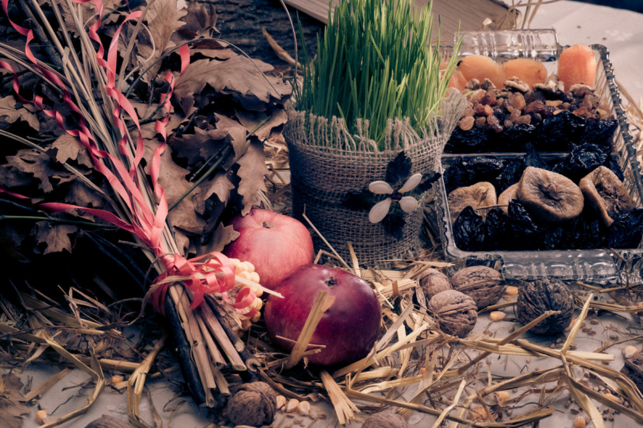 DA LI I DECA TREBA DA POSTE NA BADNJI DAN? Ovo su najvažniji običaji koji se vezuju za jedan od najvećih hrišćanskih praznika, a evo šta obavezno treba uraditi pre nego što sat otkuca ponoć!