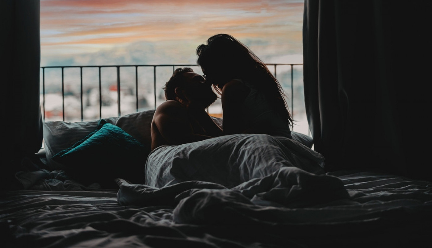 MLAĐI JE OD MENE 25 GODINA, ŠETAO MI JE PSE, A ONDA SMO IMALI ODNOSE: Nisam ni sanjala da me čeka ovakav scenario!