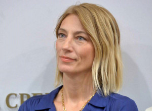 KO TO LJUBI ANU STANIĆ NA BRIONIMA? Pevačica sija od sreće, čestitala svima praznike! (FOTO)