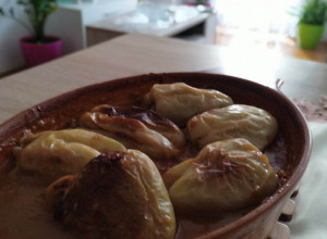 VREME JE DA I U VAŠOJ KUHINJI ZAMIRIŠU DOMAĆE PUNJENE PAPRIKE! Najbolji starinski recept za pravi specijalitet!