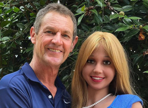 VEZA S NJOM MU JE VRATILA VERU U LJUBAV, ALI POSTOJI JEDAN OGROMAN PROBLEM: Ona nije živa! (FOTO)