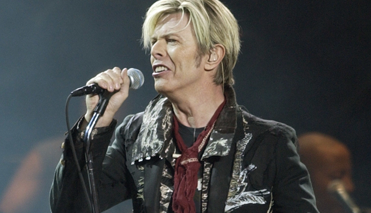 ISTINA O SMRTI DEJVIDA BOUVIJA:  Forenzičari otkrili detalje koji sve menjaju (FOTO)